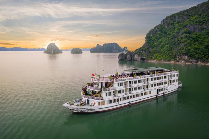 Drive into top best services in Halong Bay